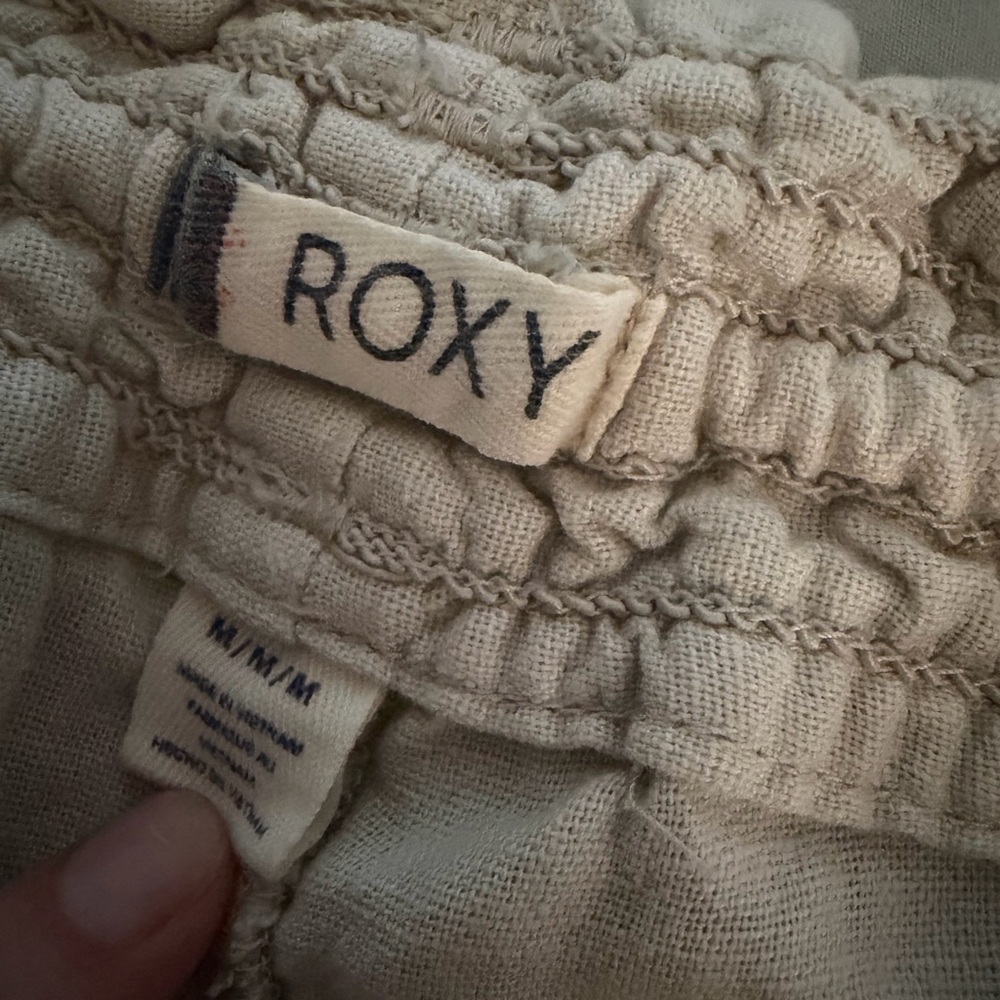 Beige Roxy pants - Picture 3 of 6